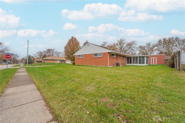 5910 Shady Oak Street, Dayton, OH 45424