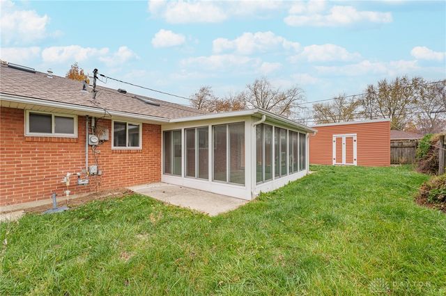 5910 Shady Oak Street, Dayton, OH 45424