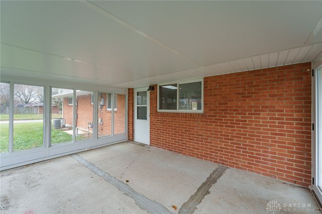 5910 Shady Oak Street, Dayton, OH 45424