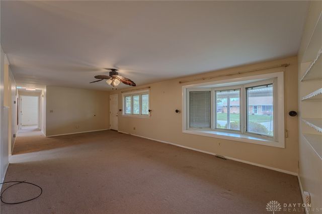 5910 Shady Oak Street, Dayton, OH 45424