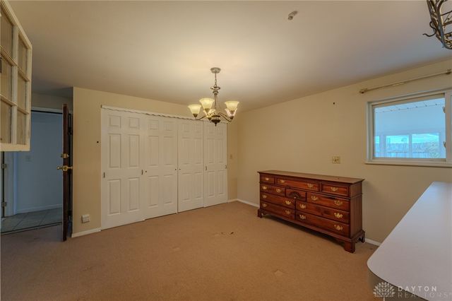 5910 Shady Oak Street, Dayton, OH 45424