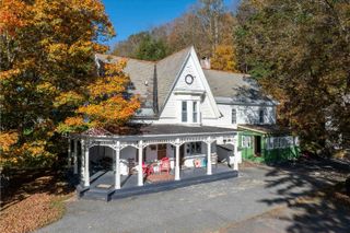 329 Main Street, Cavendish, VT 05153