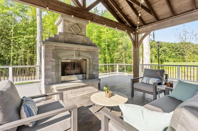 438 Tributary LN, Carrollton, VA 23314