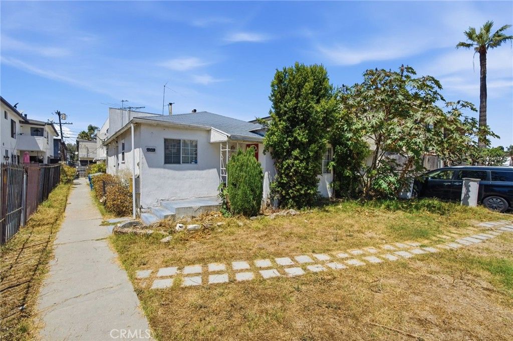 1939 Chariton, Los Angeles, CA 90034 — photo 3