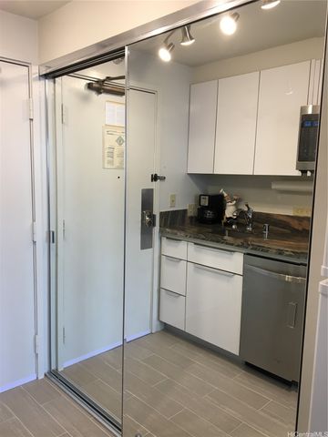 1700 Ala Moana Boulevard 3803, Honolulu, HI 96815