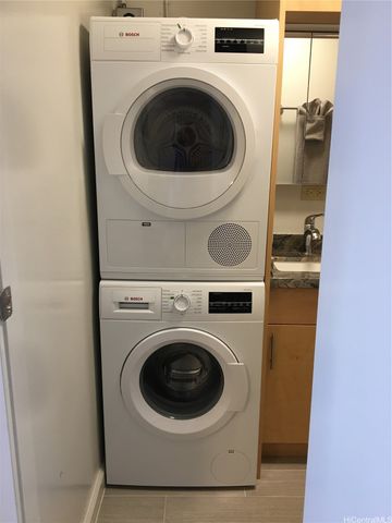 1700 Ala Moana Boulevard 3803, Honolulu, HI 96815