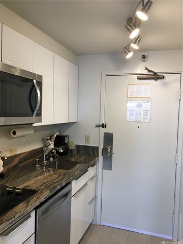 1700 Ala Moana Boulevard 3803, Honolulu, HI 96815