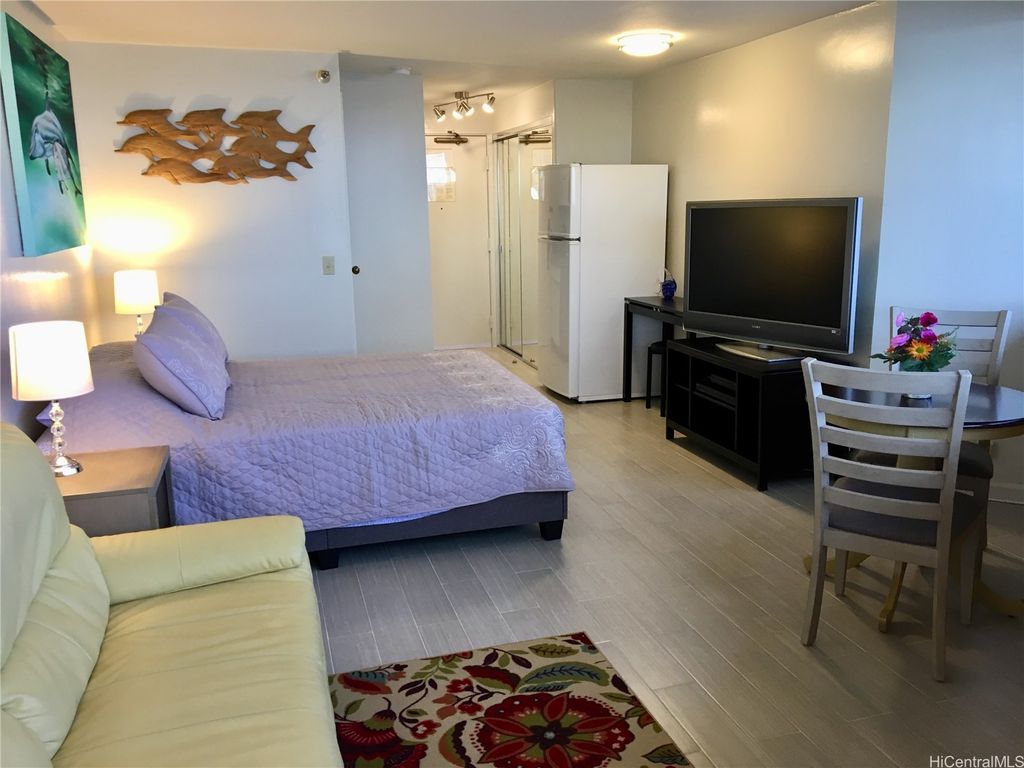 1700 Ala Moana Boulevard 3803, Honolulu, HI 96815