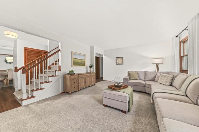 6436 Riverdale LANE, Greendale, WI 53129