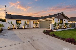 8352 Friesland, Huntington Beach, CA 92647