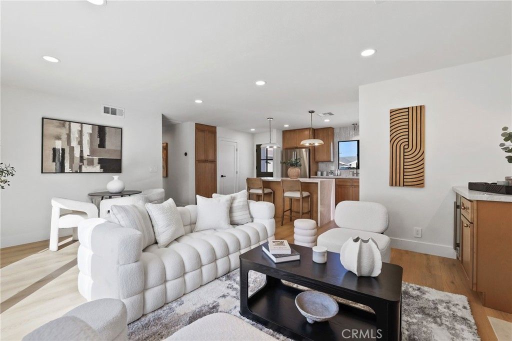 8352 Friesland, Huntington Beach, CA 92647 — photo 4