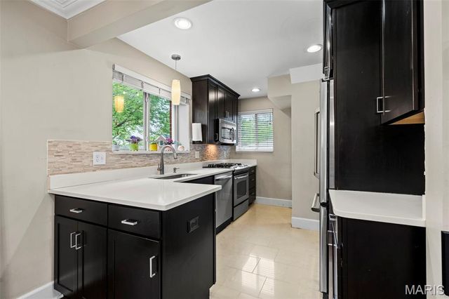 2023 Bland Place, Maplewood, MO 63143
