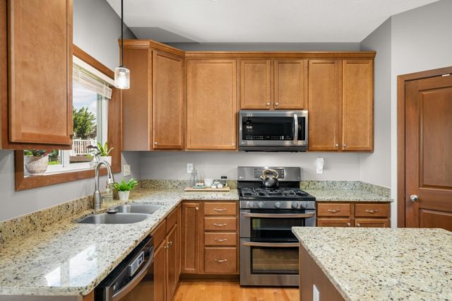 16280 Tahinka Court NW, Prior Lake, MN 55372