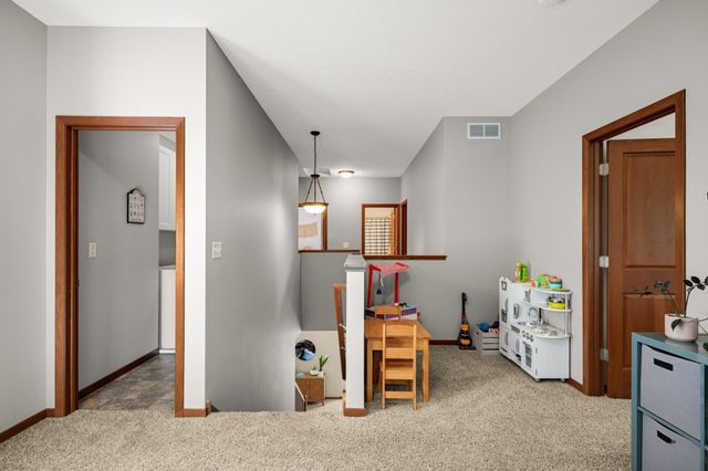 16280 Tahinka Court NW, Prior Lake, MN 55372