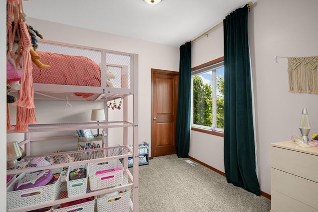 16280 Tahinka Court NW, Prior Lake, MN 55372