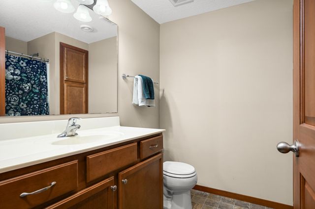 16280 Tahinka Court NW, Prior Lake, MN 55372