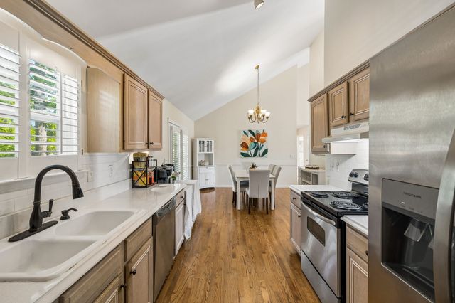 7128 Catherine Dr, Fairview, TN 37062