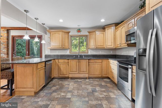 3131 ASHWOOD DR, Dunkirk, MD 20754