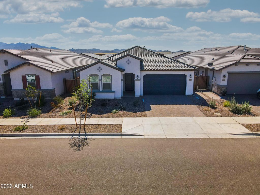 15833 W KENDALL Street, Goodyear, AZ 85338