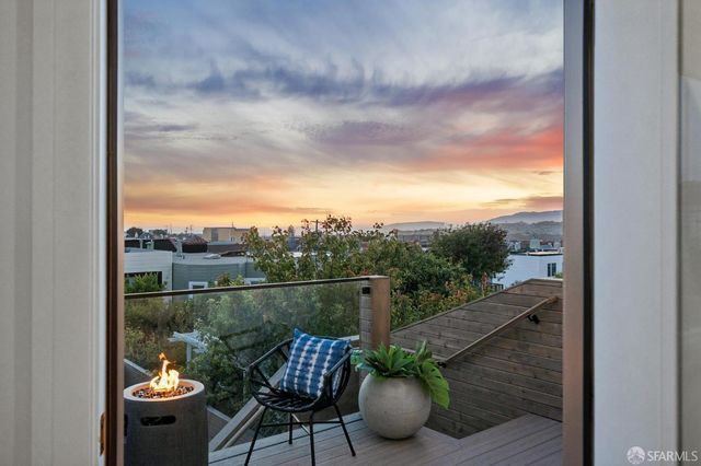 1759 21st Avenue, San Francisco, CA 94122