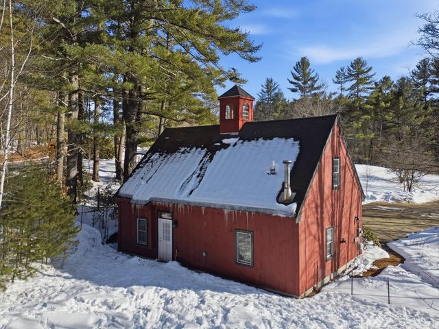 25 Pepperell Road, Brookline, NH 03033