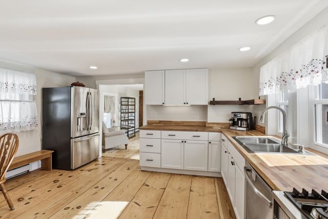 25 Pepperell Road, Brookline, NH 03033