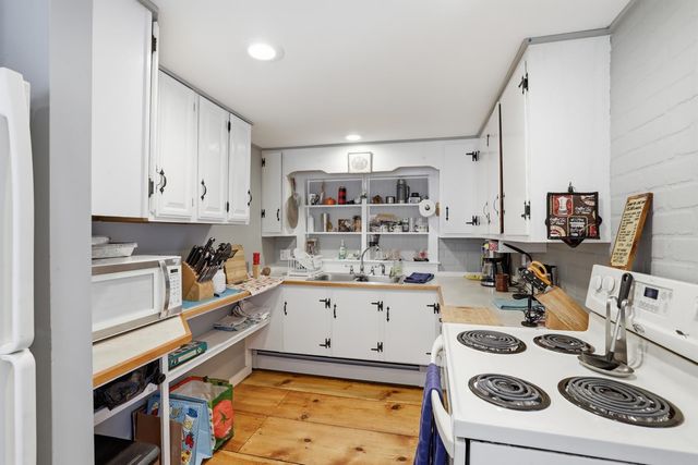 25 Pepperell Road, Brookline, NH 03033