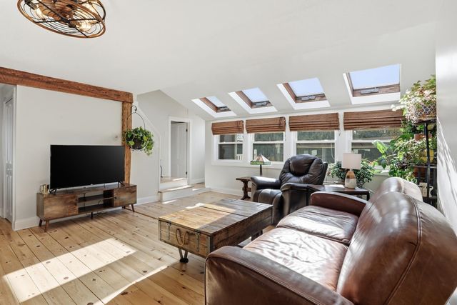 25 Pepperell Road, Brookline, NH 03033