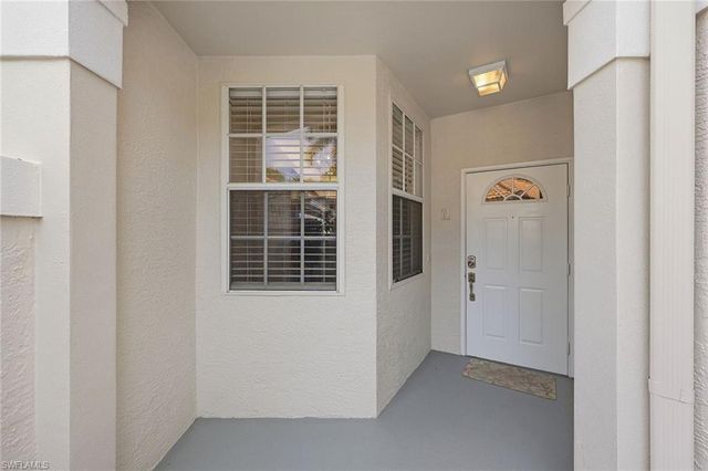 8315 Excalibur CIR P11, Naples, FL 34108