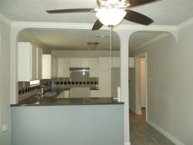 8152 Garland Street, Houston, TX 77017