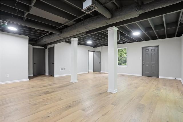 3244 Harbor Woods Road, Decatur, GA 30034