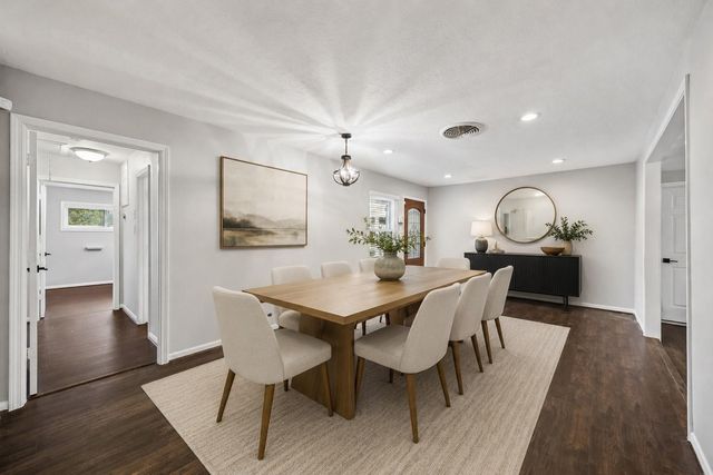 2214 Saxon Drive, Houston, TX 77018