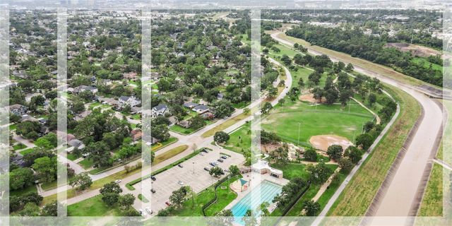 2214 Saxon Drive, Houston, TX 77018
