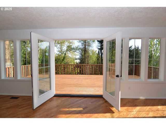 1006 COWLITZ Way, Kelso, WA 98626
