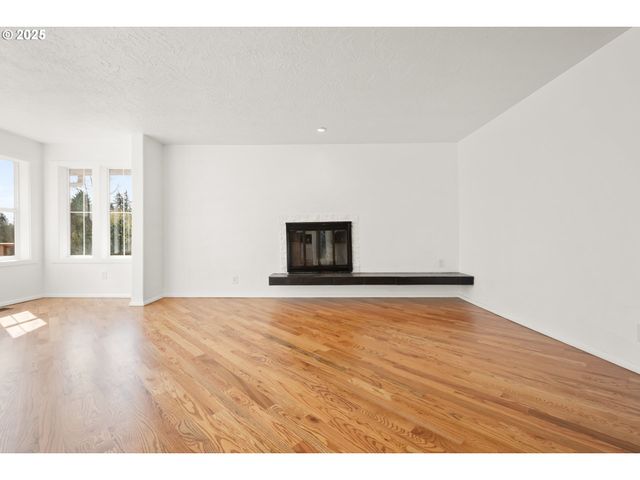 1006 COWLITZ Way, Kelso, WA 98626