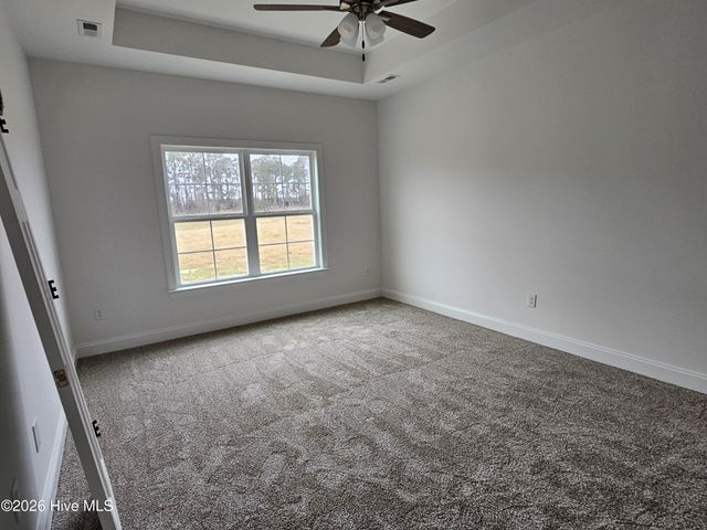 176 Country Cove Lane, Clinton, NC 28328