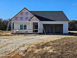 176 Country Cove Lane, Clinton, NC 28328