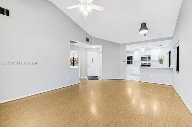 11301 SW 4th ST, Pembroke Pines, FL 33025