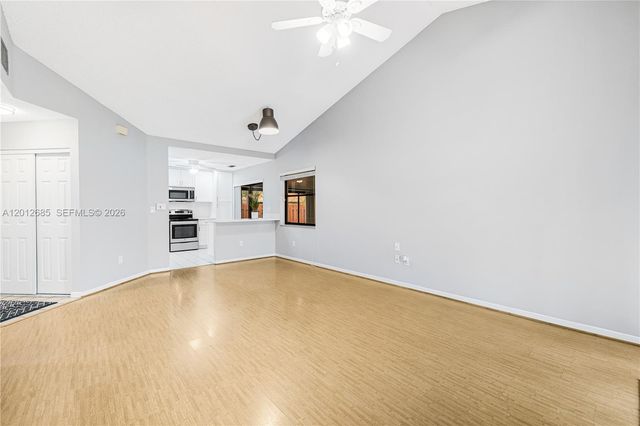 11301 SW 4th ST, Pembroke Pines, FL 33025