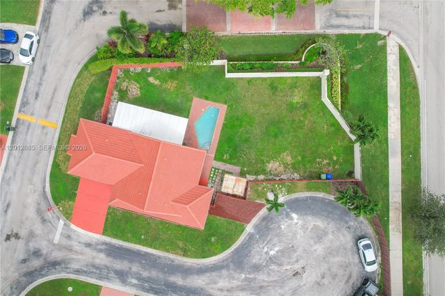 11301 SW 4th ST, Pembroke Pines, FL 33025
