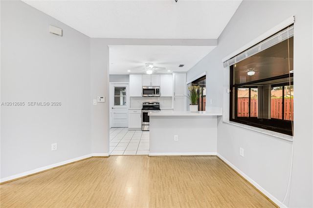 11301 SW 4th ST, Pembroke Pines, FL 33025