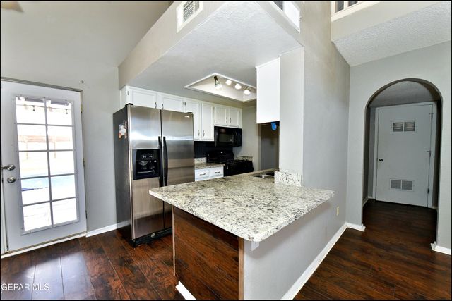 11051 ROCKDALE, El Paso, TX 79934
