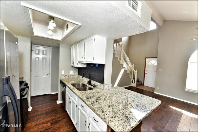 11051 ROCKDALE, El Paso, TX 79934