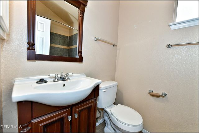 11051 ROCKDALE, El Paso, TX 79934