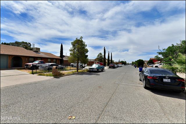 11051 ROCKDALE, El Paso, TX 79934