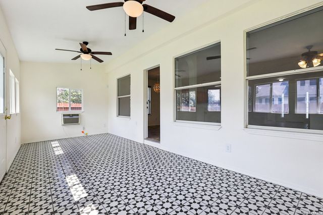 10102 Wildhorse Pkwy, San Antonio, TX 78254