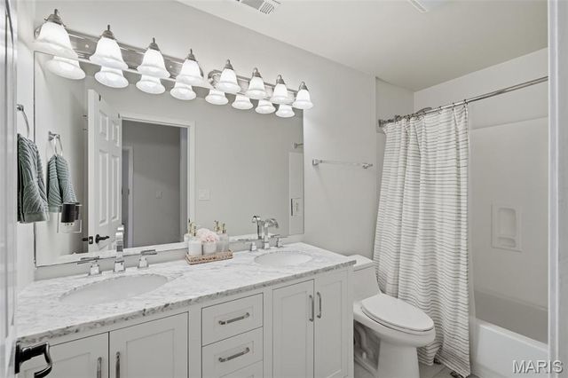 5733 Waterman Boulevard, St Louis, MO 63112