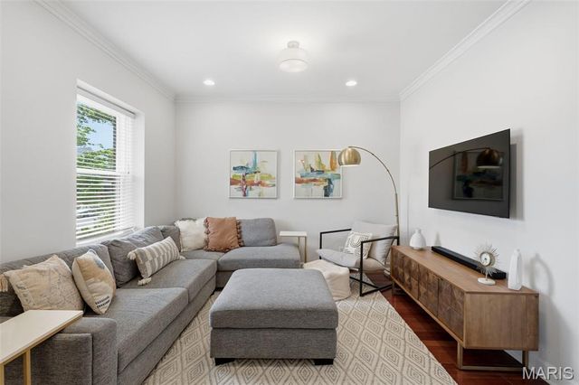 5733 Waterman Boulevard, St Louis, MO 63112