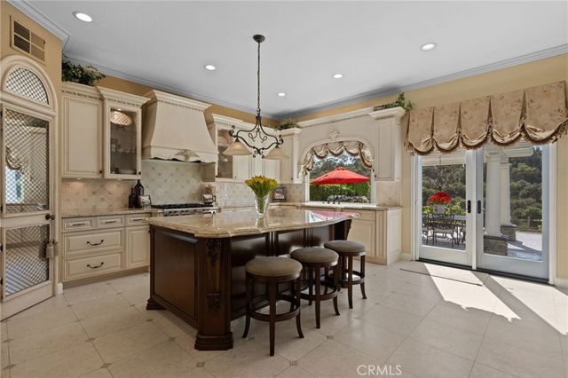 847 S Canyon Mist Lane, Anaheim Hills, CA 92808