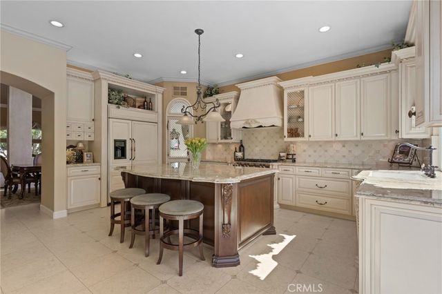 847 S Canyon Mist Lane, Anaheim Hills, CA 92808